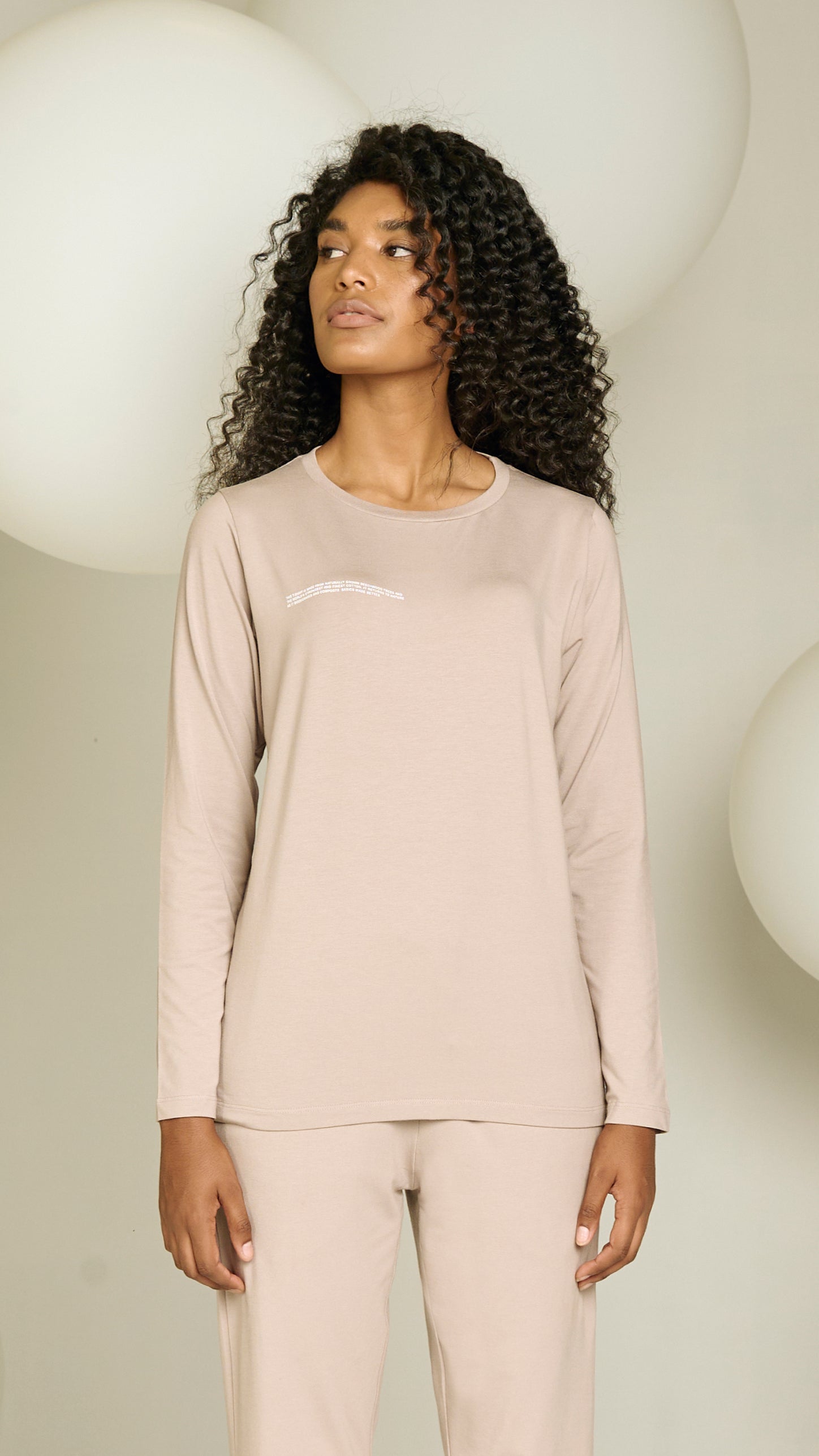 Women's Long Sleeves T-shirt